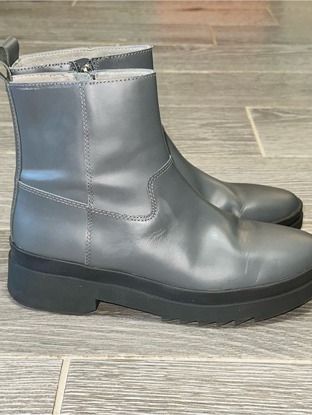 Eileen Fisher Floyd Graphite Grey Waterproof Leather Women’s 8 Booties Normcore - Picture 6 of 13